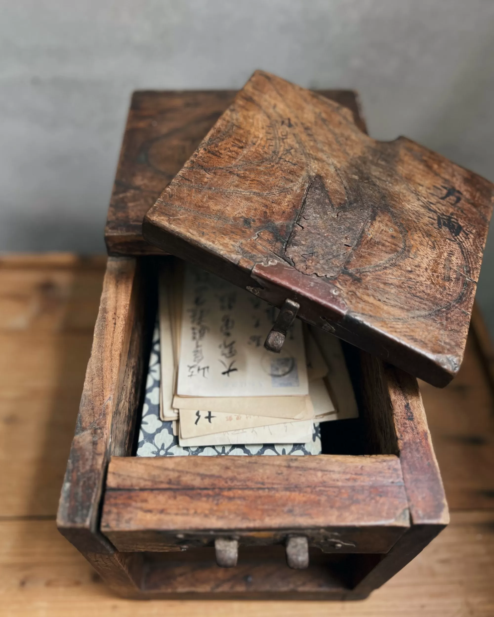 the maker Coffre Du Marchand Zenibako Vintage, Japon Clearance