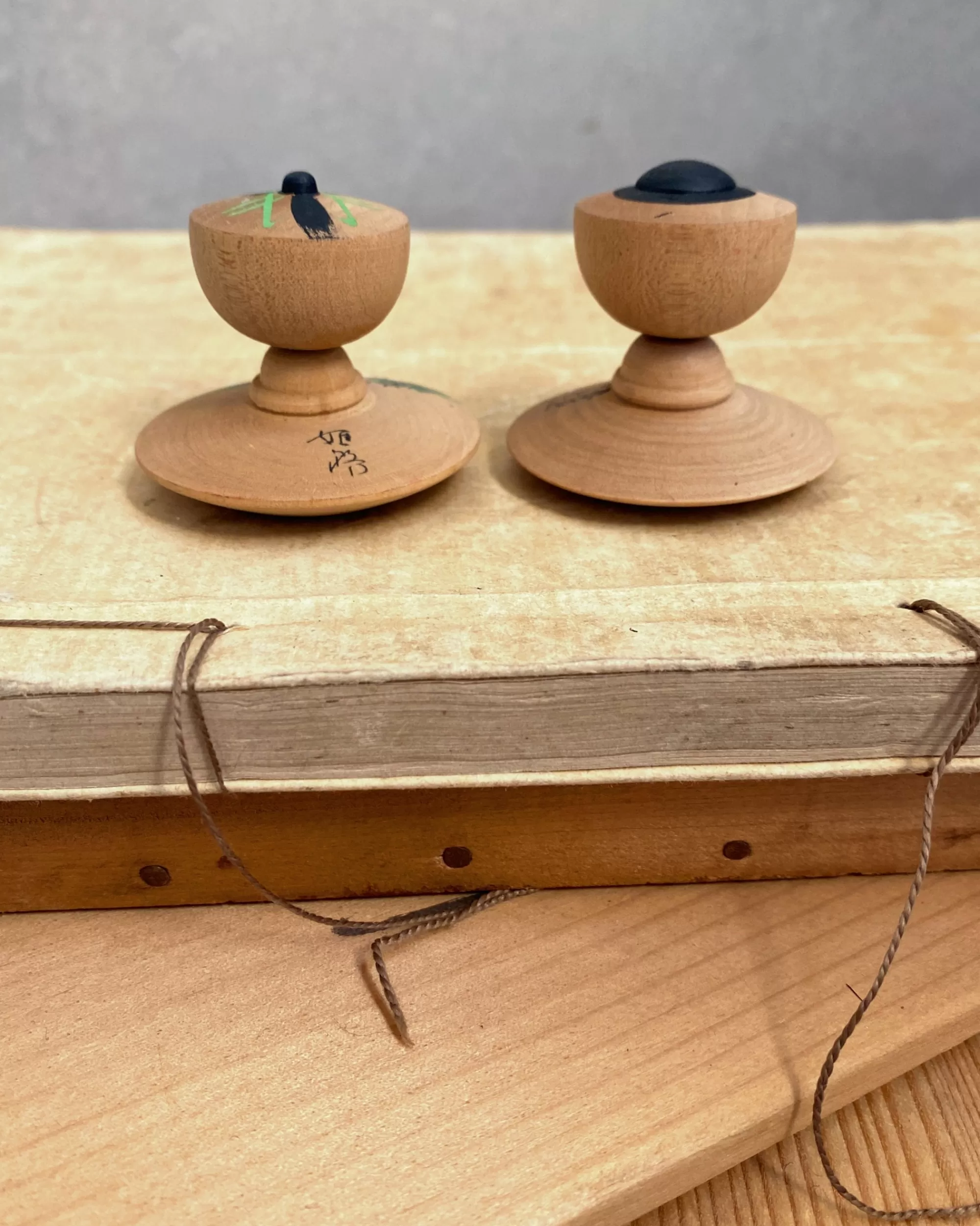 the maker Duo Kokeshi Japonais Vintage Store
