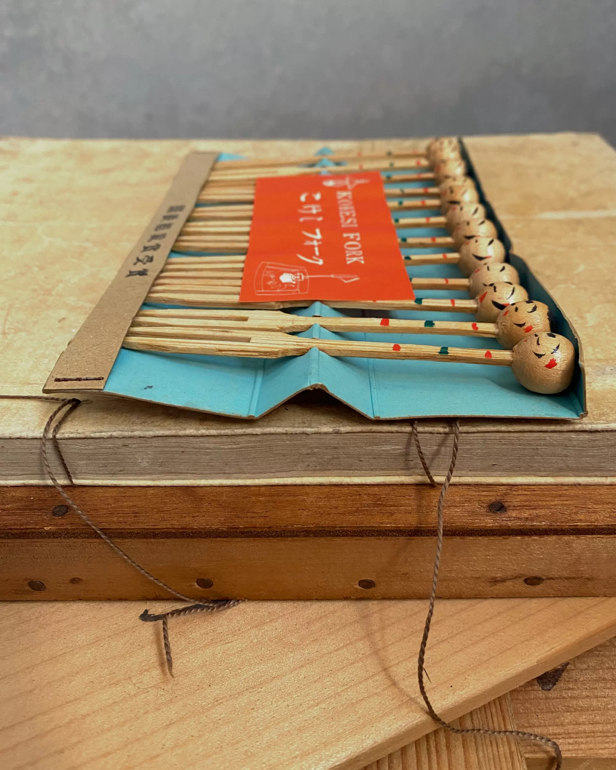 the maker Ensemble De Cure-Dents Kokeshi Japonais Vintage Clearance