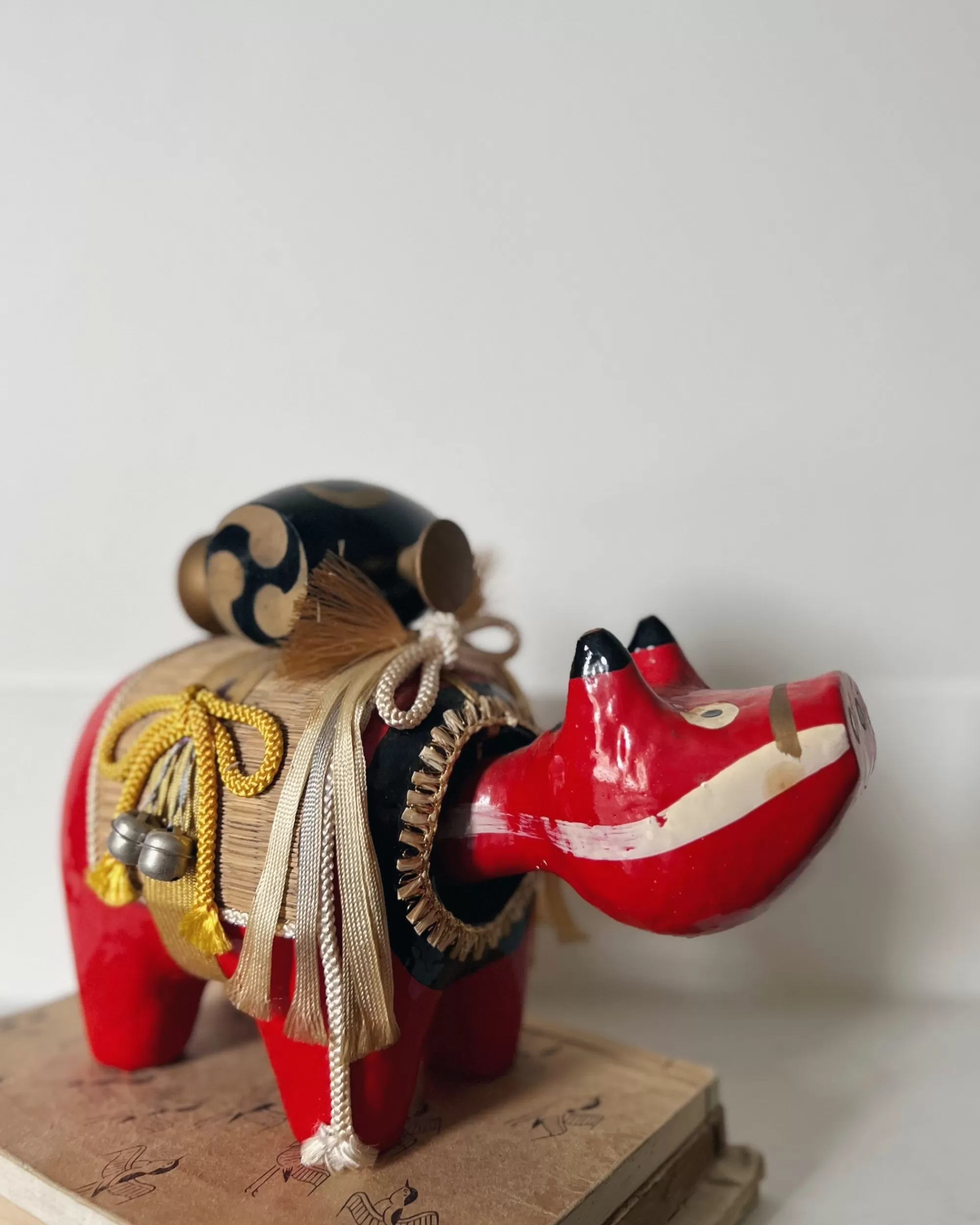 the maker Jouet Folklorique Japonais Akabeko Vintage Clearance
