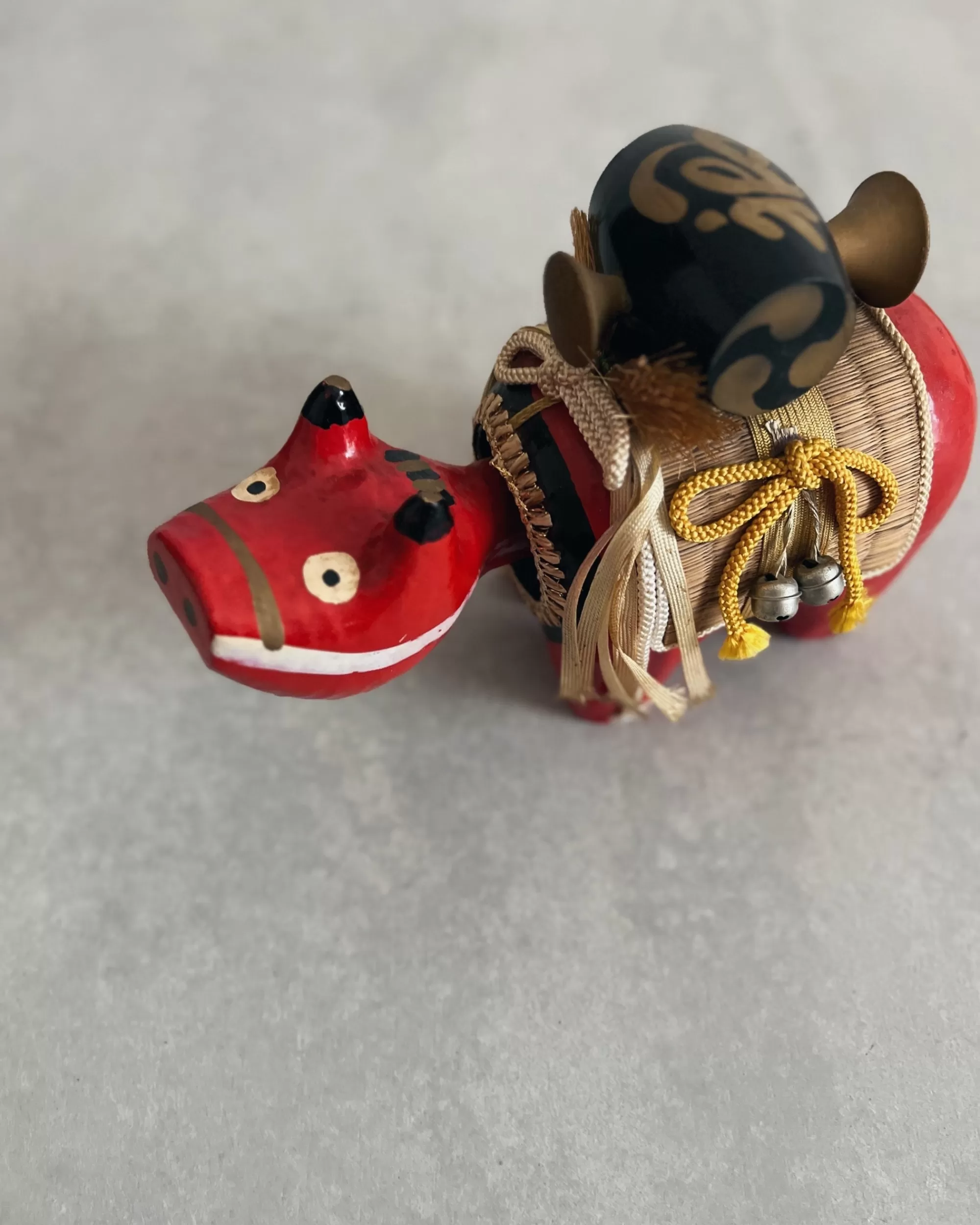 the maker Jouet Folklorique Japonais Akabeko Vintage Clearance
