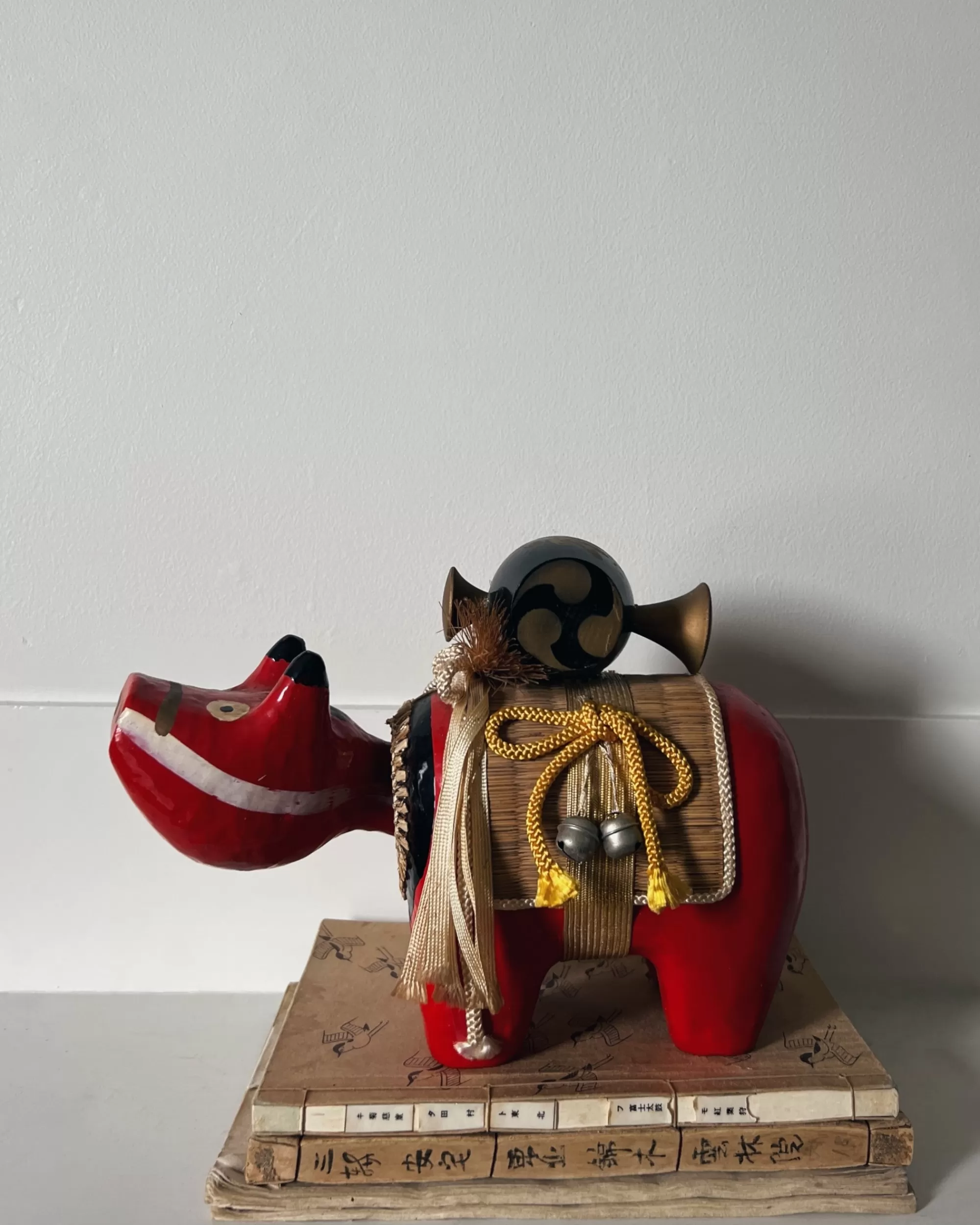 the maker Jouet Folklorique Japonais Akabeko Vintage Clearance