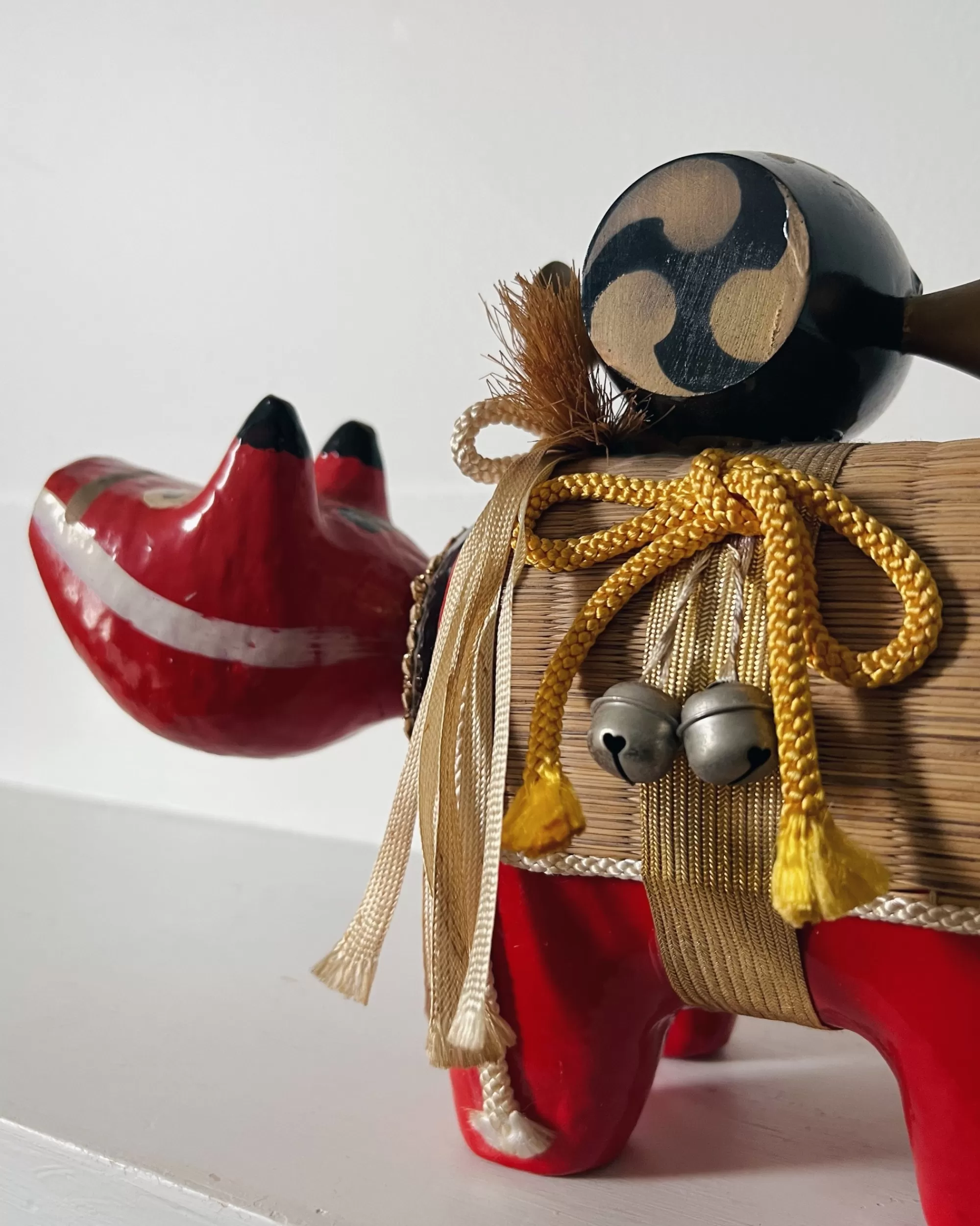 the maker Jouet Folklorique Japonais Akabeko Vintage Clearance