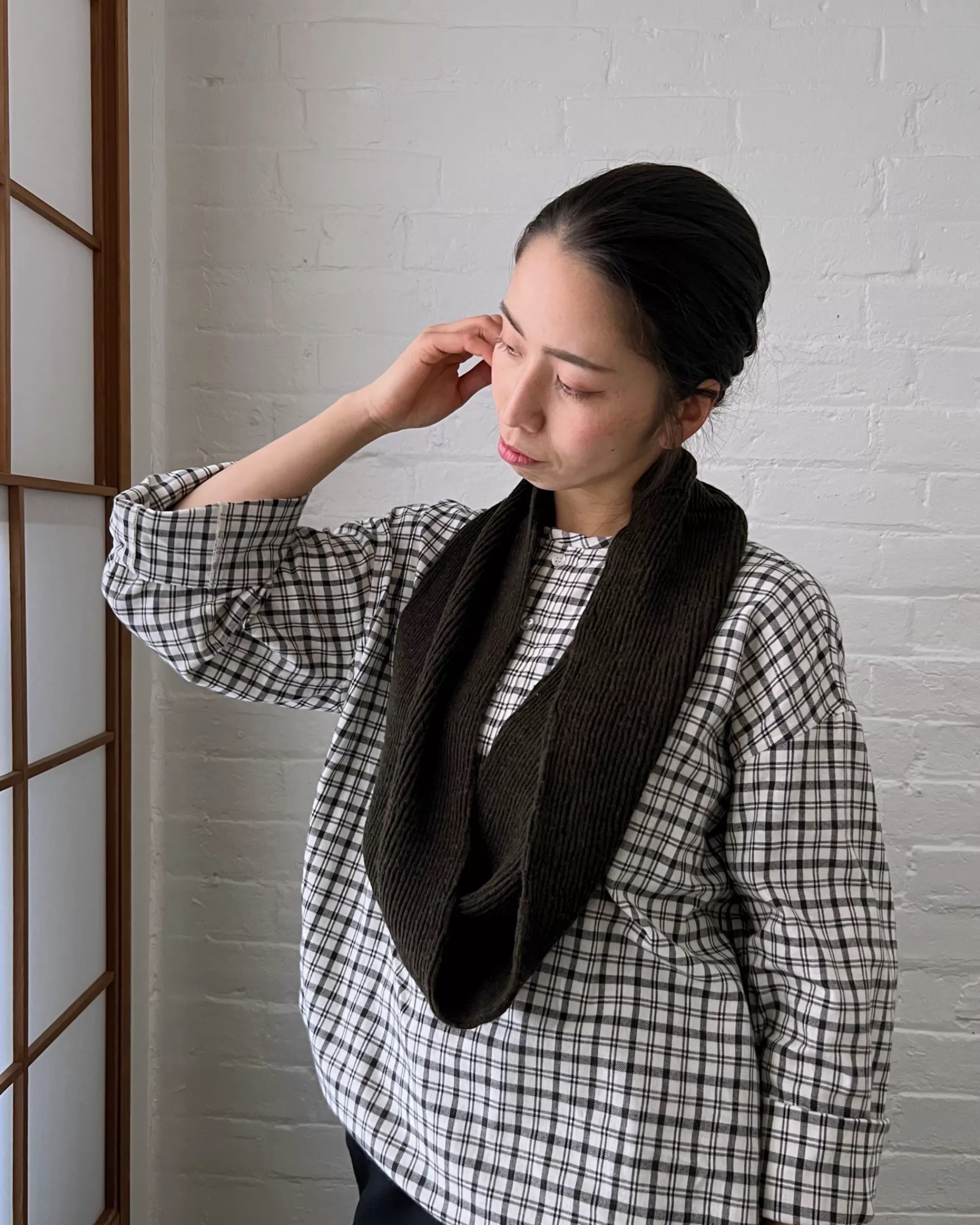 nishiguchi kutsushita Memeri : Echarpe A Boucle En Laine Merinos En Clou De Girofle Clearance