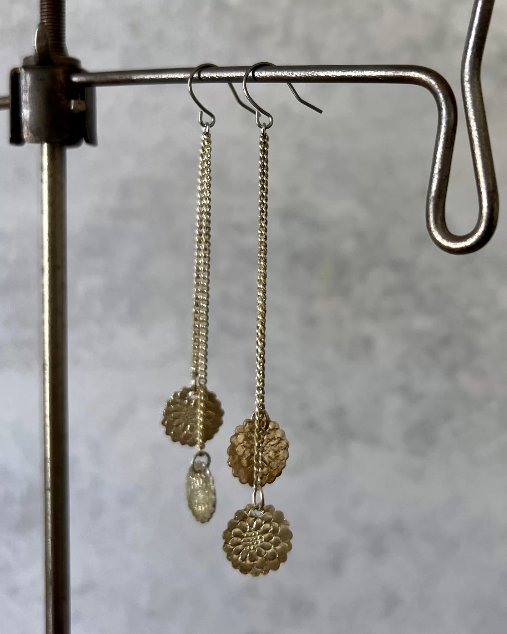 modern marcel : Boucles D'Oreilles Chrysantheme Vintage Online