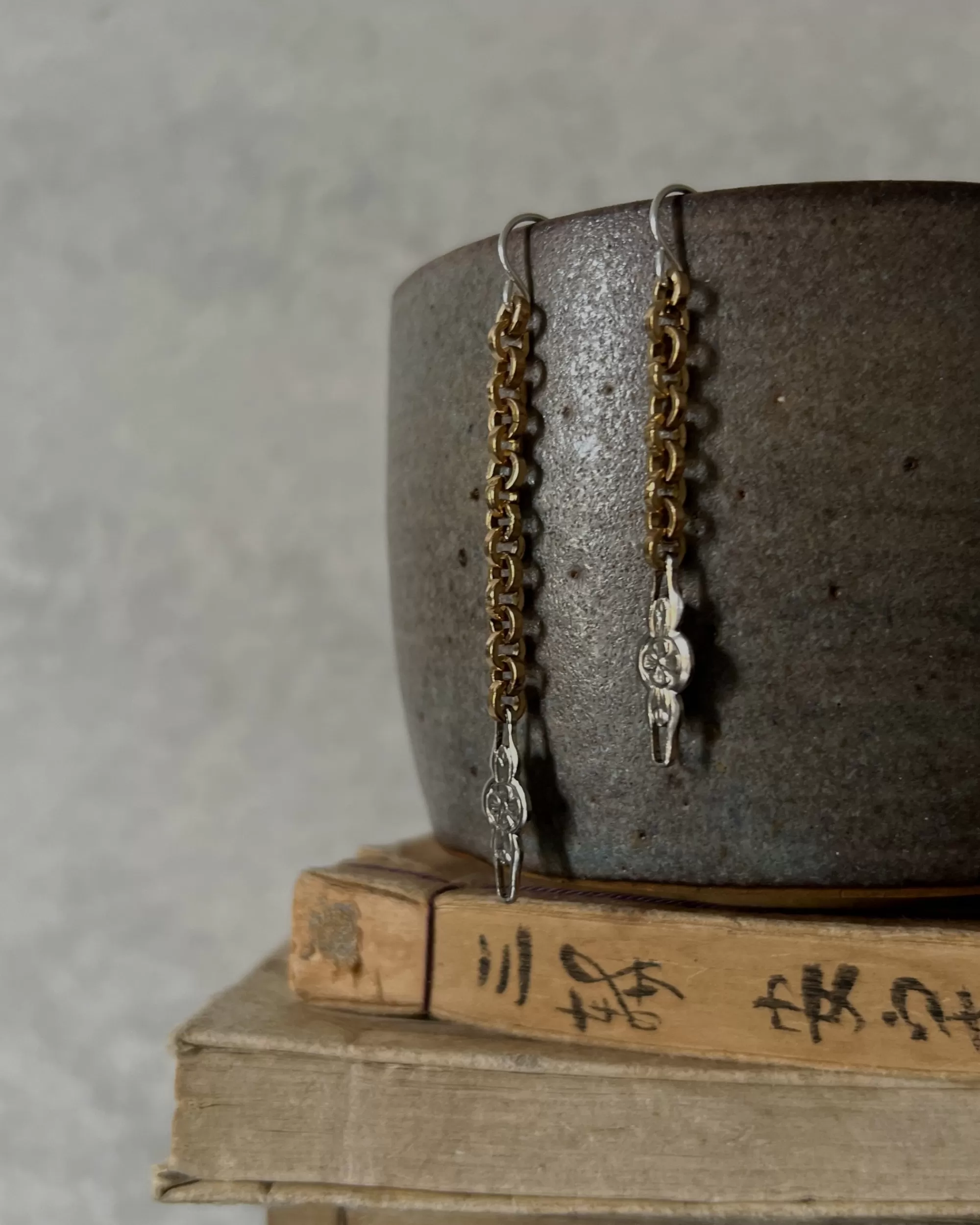 modern marcel : Boucles D'Oreilles Pendantes Deco Vintage Outlet