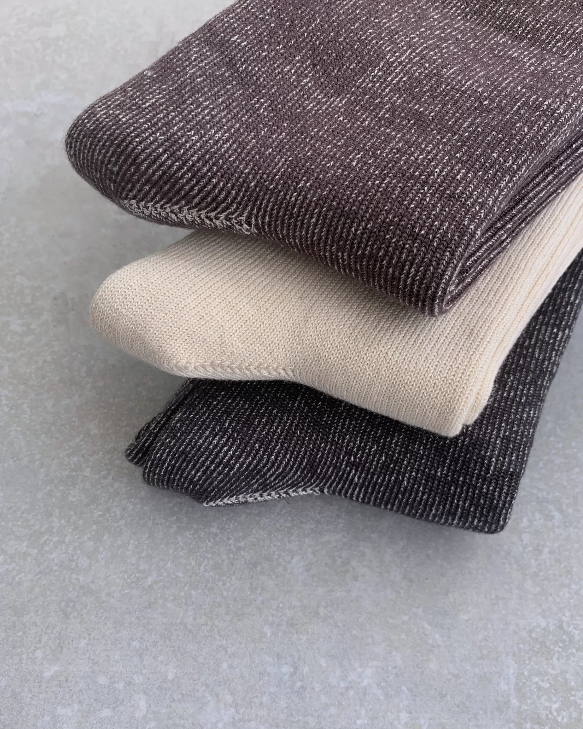 nishiguchi kutsushita : Chaussettes De Detente En Coton Et Soie Praha Store