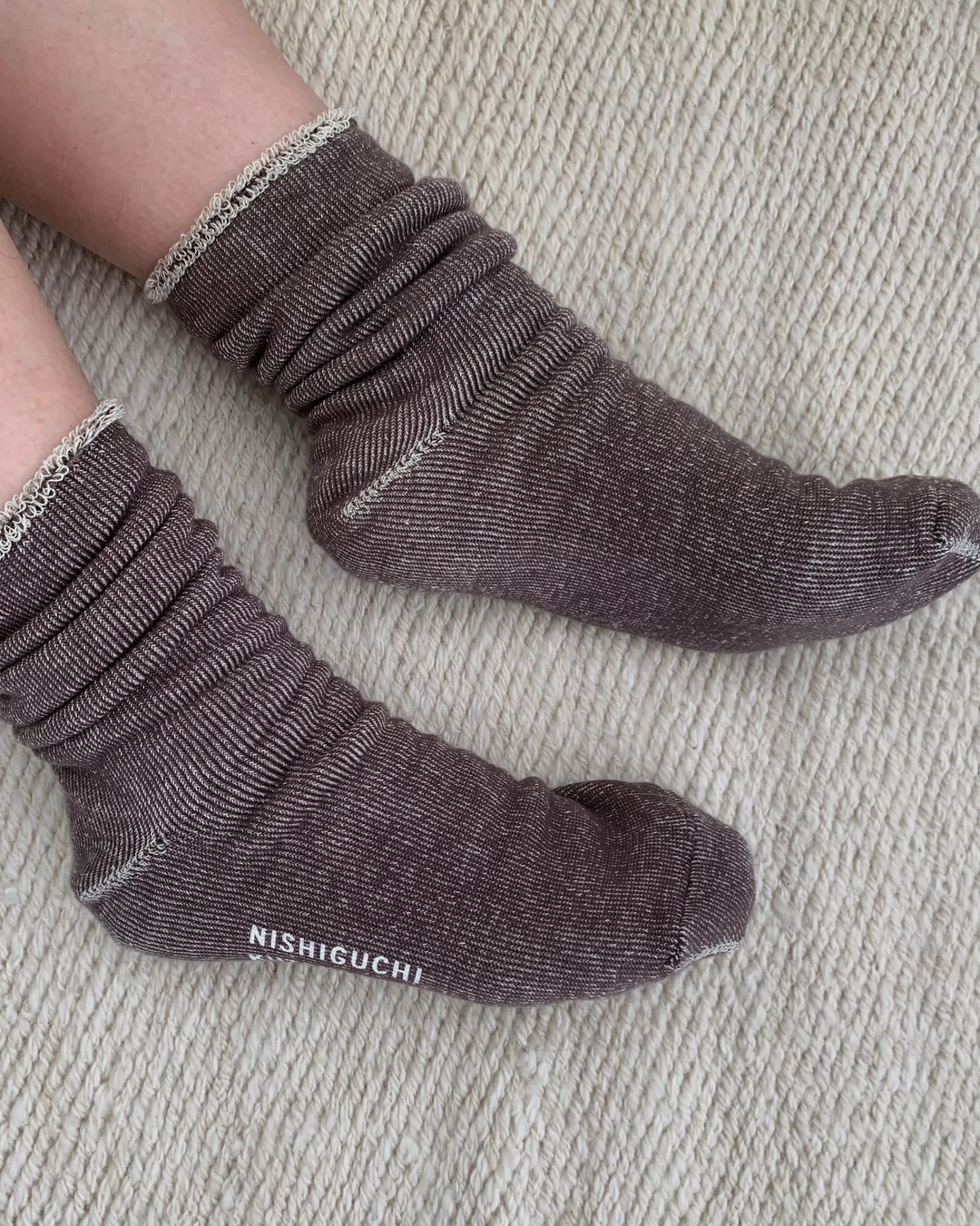 nishiguchi kutsushita : Chaussettes De Detente En Coton Et Soie Praha Store