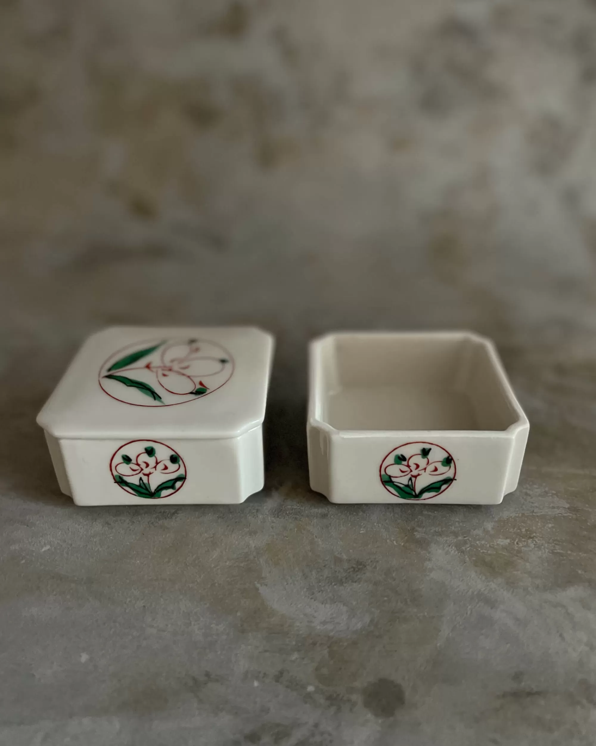 the maker Service A The Japonais Vintage Online