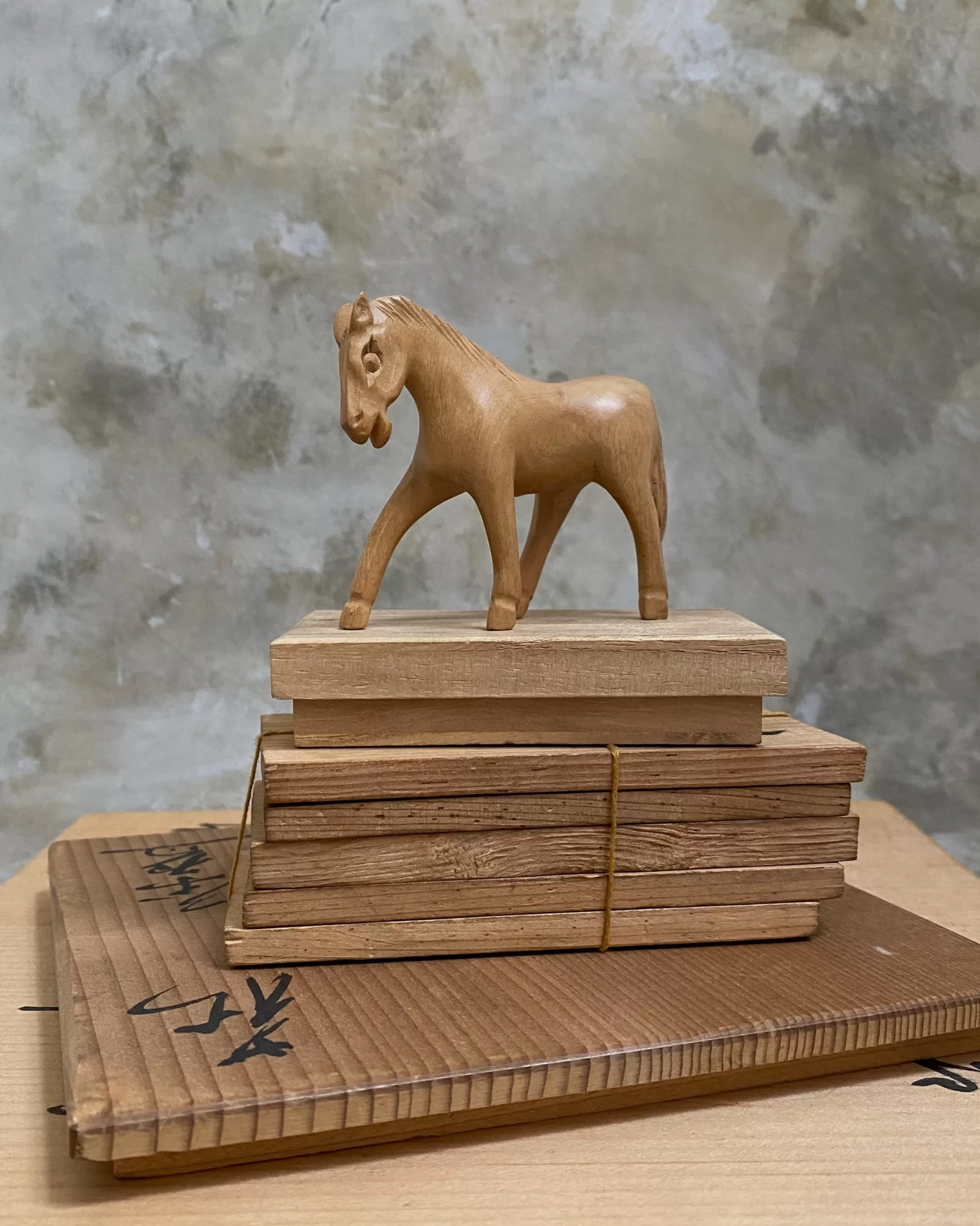the maker Statuettes De Chevaux Japonais Vintage Online