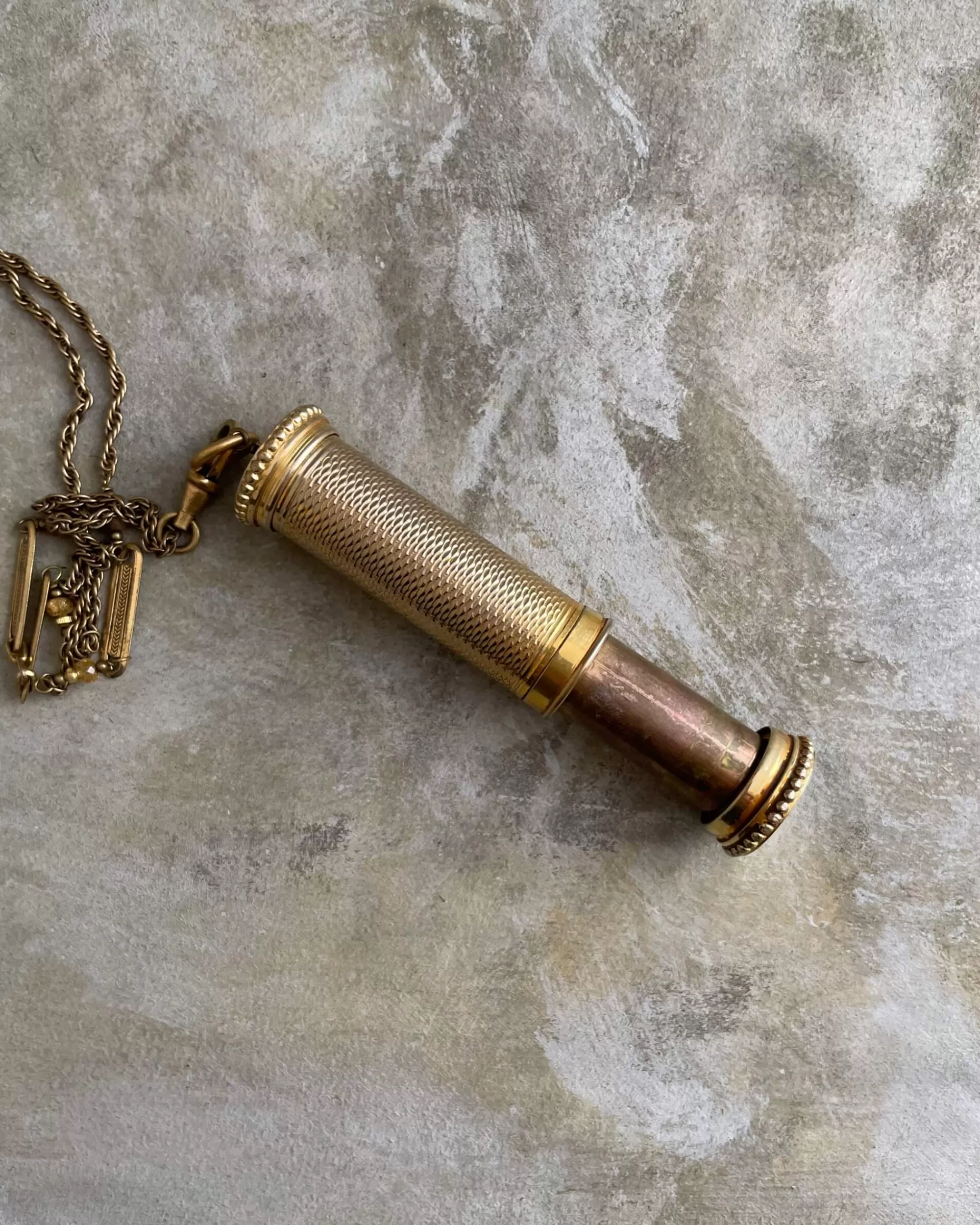 tabito : Collier En Laiton Avec Pendentif Atomiseur De Parfum Vintage Online