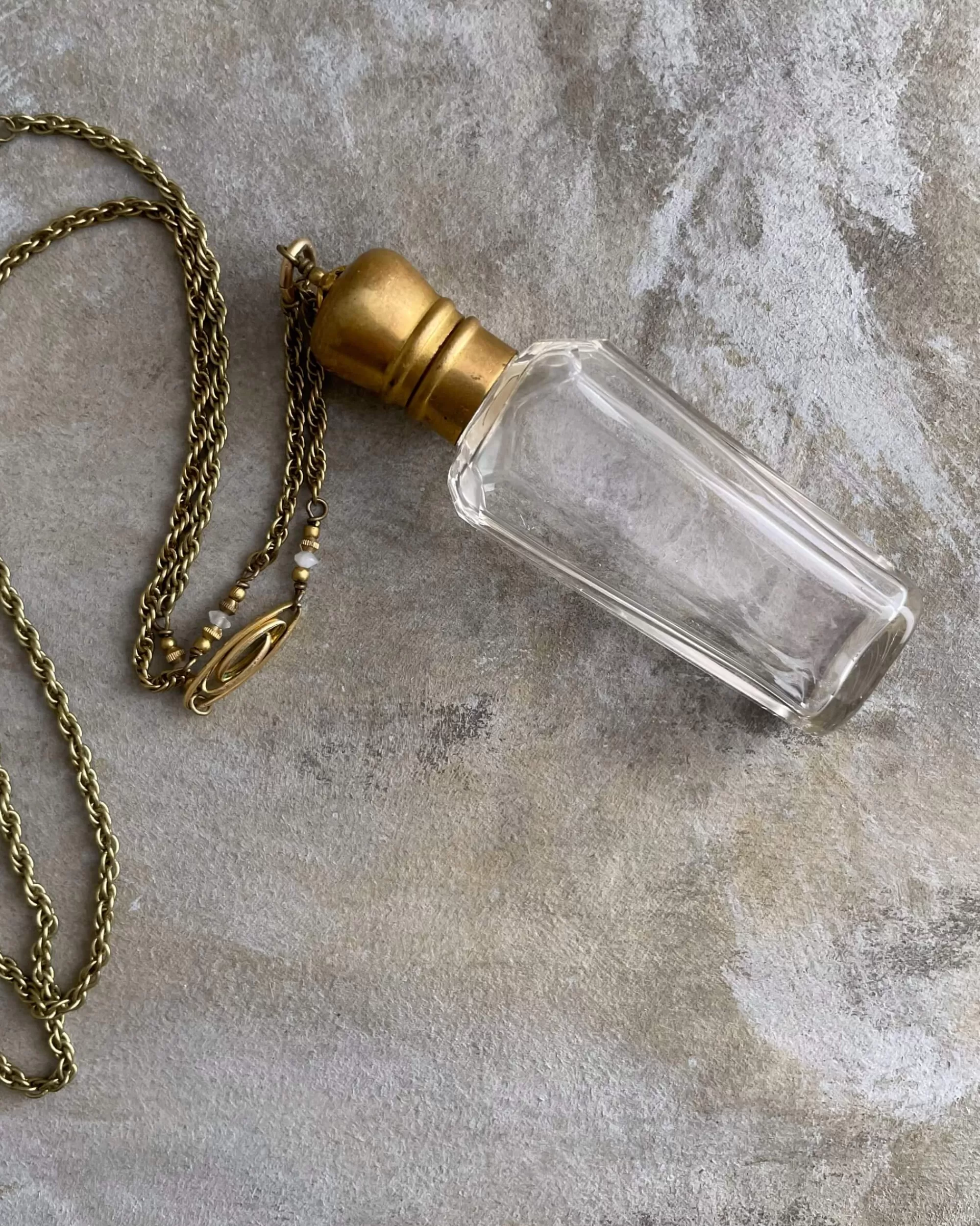 tabito : Collier En Laiton Avec Pendentif Flacon De Parfum Vintage Cheap